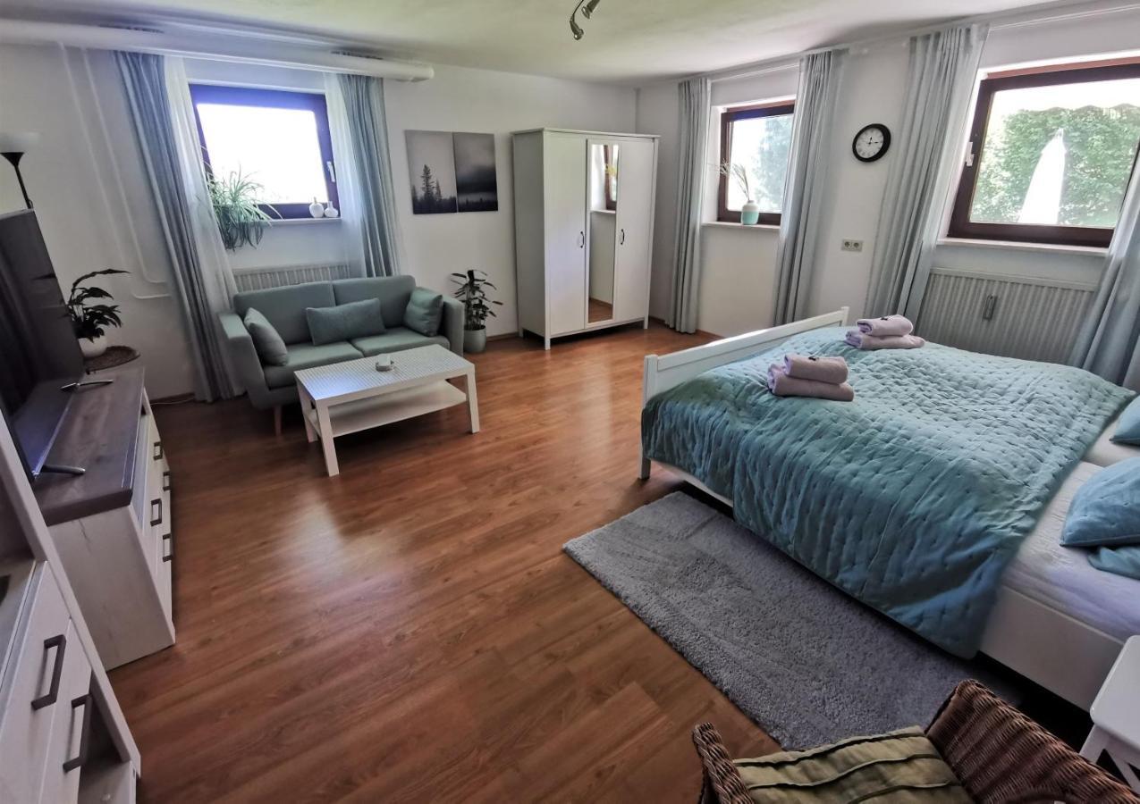 Ferienwohnung Am Eichwald อิมเมนชตัดท์ อิม อัลล์กอย ภายนอก รูปภาพ